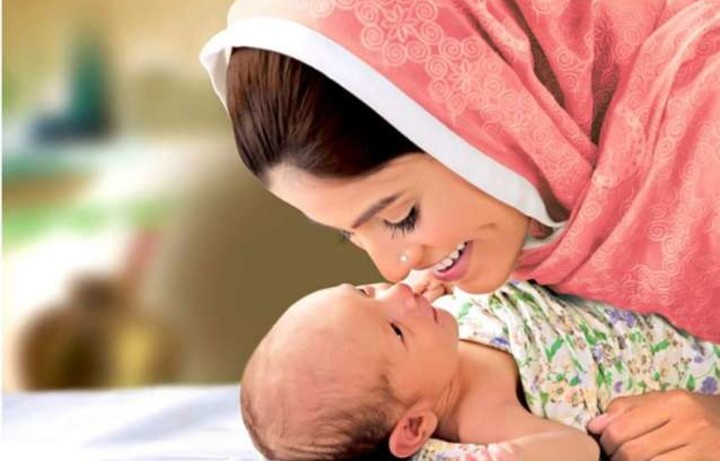  میٹرنٹی لیو: سرکاری اور نجی شعبے میں خواتین کے ساتھ امتیازی سلوک کیوں؟