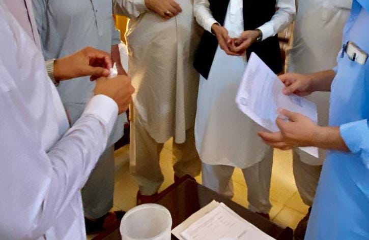 ضلع خیبر:باڑہ میں سرکاری نوکریاں میرٹ کے بجائے قرعہ اندازی پر تقسیم