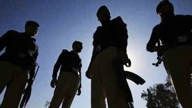 چارسدہ: شہید سپاہی کے قتل کے  دو ملزمان مبینہ پولیس مقابلے میں ہلاک