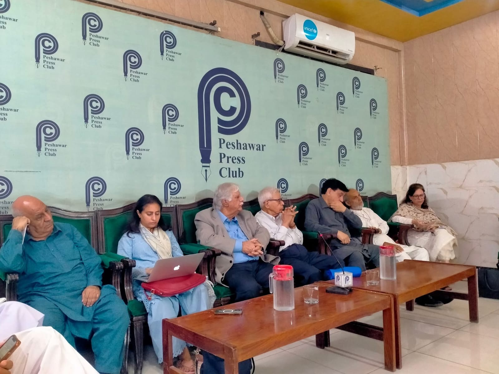 قبائلی صحافی دباؤ اور خطرات میں، جامع پالیسی کی ضرورت