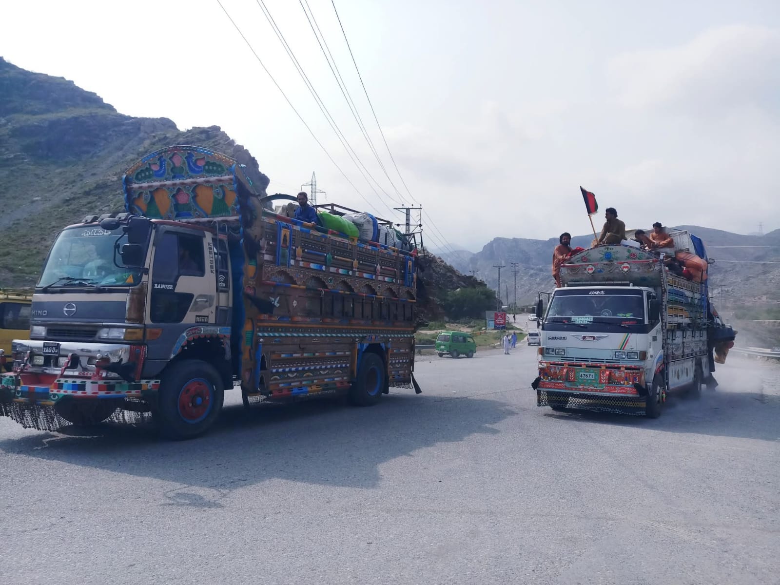 پاکستان سے مزید افغان مہاجرین کی واپسی، مجموعی  تعداد 6 لاکھ 87 ہزار سے تجاوز کر گئی