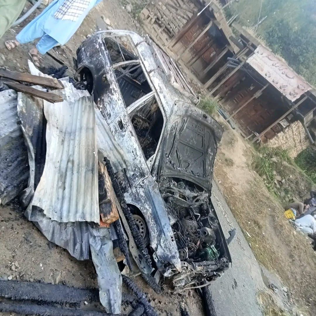 دیر بالا:ڈوگ درہ کاٹیر بازار میں آتشزدگی، 9 دکانیں اور 3 گاڑیاں جل کر خاکستر