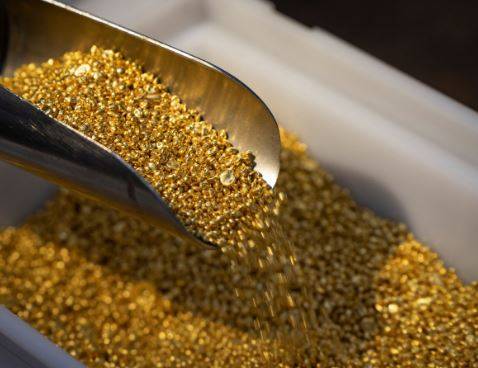 عالمی و مقامی مارکیٹ میں سونے کے نرخ آسمان کو چھونے لگے!!!