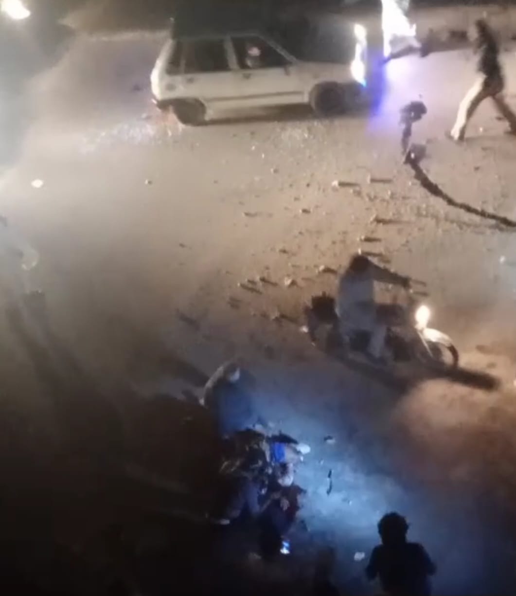 پشاور میں پولیس موبائل پر آئی ای ڈی حملہ، چار اہلکار زخمی