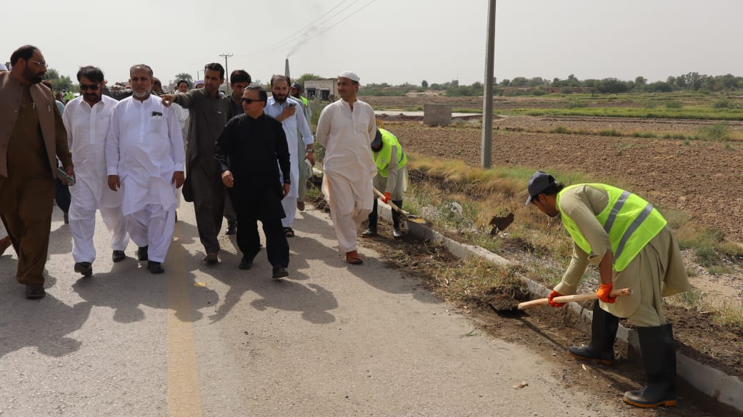 لکی مروت کے شہری جمود سے نکل کر تبدیلی کی نئی صبح کے گواہ بن گئے