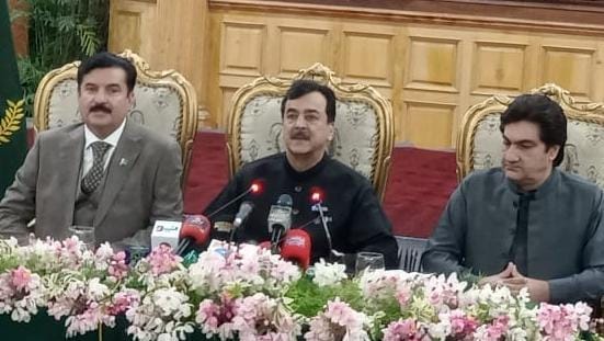 پشاور : اختلاف رائے ہی جمہوریت کا حسن ہے، سینیٹ چئیرمین  یوسف رضا گیلانی