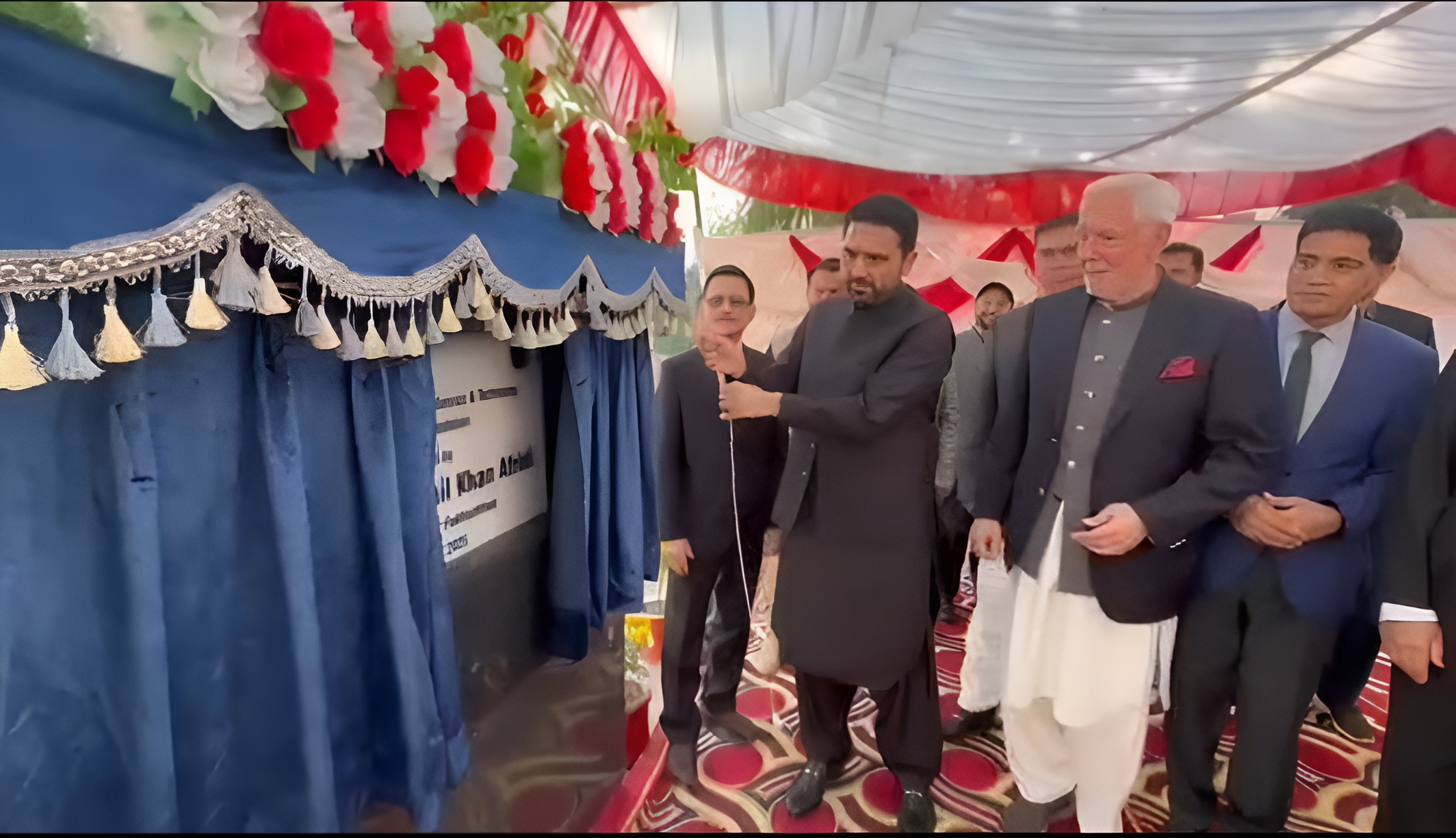 صوابی: وزیر اعلیٰ سہیل آفریدی کا غلام اسحاق خان انسٹیٹیوٹ میں اسکالرشپس کا اعلان، فیکلٹی اپارٹمنٹس کا افتتاح