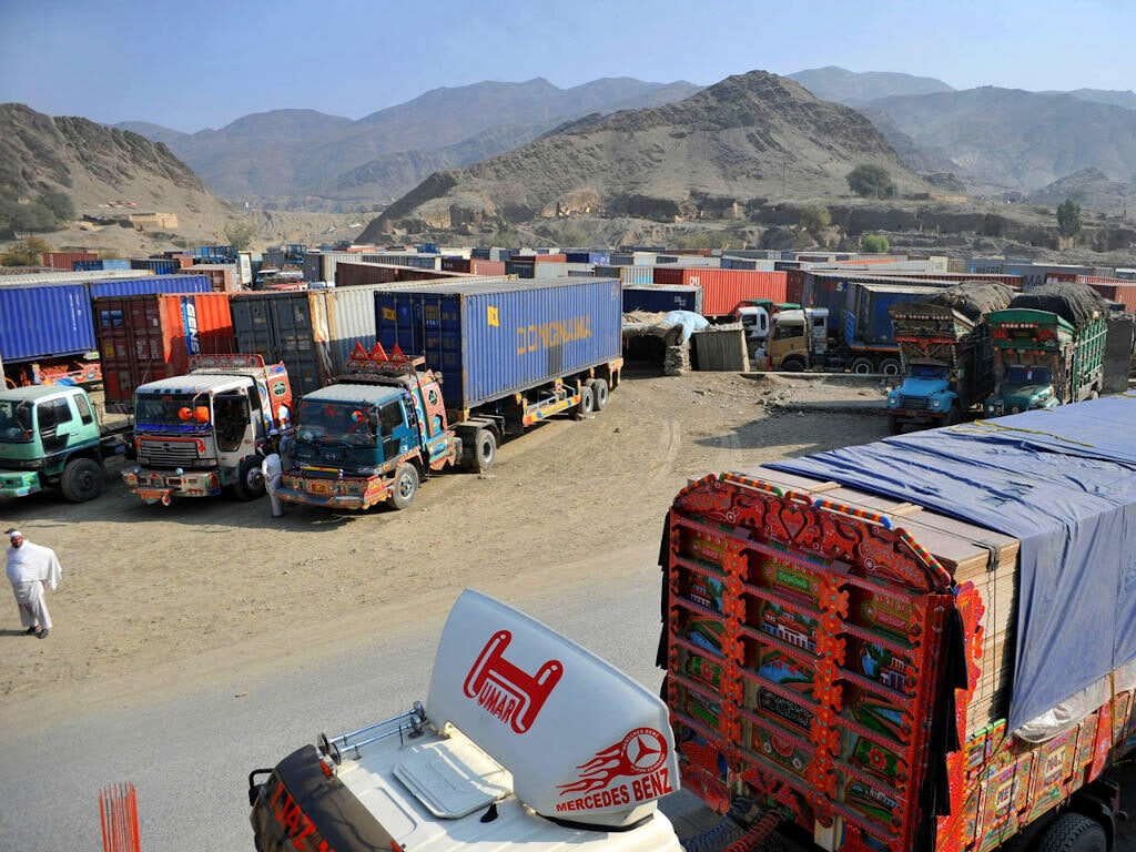 طالبان حکومت نے پاکستان سے تجارتی تعلقات ختم کرنے کا اعلان کر دیا