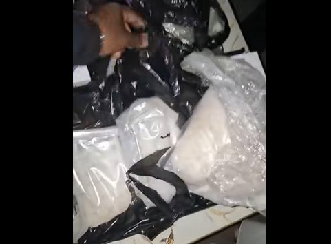 ڈی آئی خان: پاکستان کسٹمز کی کارروائی،کروڑوں روپے مالیت کی آئس سمگلنگ کی کوشش ناکام