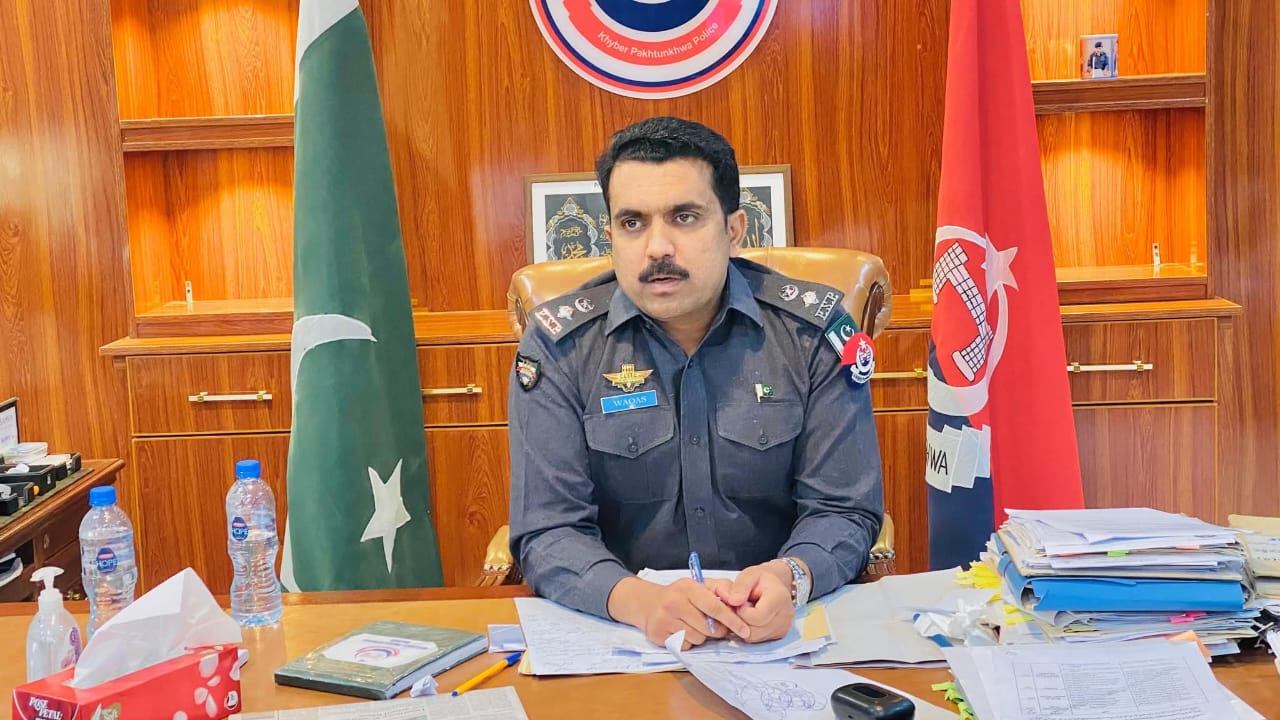 باجوڑ:  منشیات فروشوں سے مبینہ رشوت لینے پر 6 پولیس اہلکار معطل