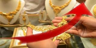 سونے کی قیمت میں ہزاروں روپے کا اضافہ، خریدار پریشان