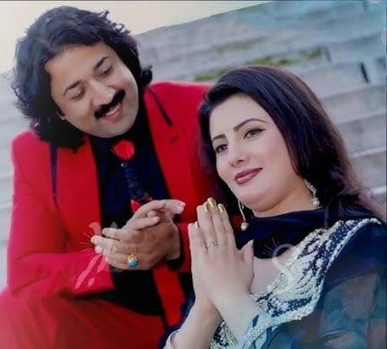 پشتو گلوکارہ نازیہ اقبال کے شوہر کا پاکستان اوریجن کارڈ کیلئے پشاور ہائیکورٹ سے رجوع