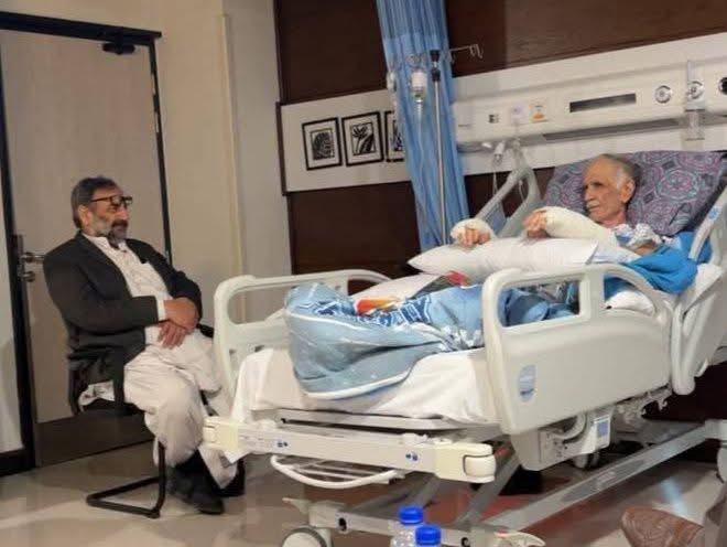 سابق وزیر اعلیٰ پرویز خٹک کی ہسپتال میں تصویر منظر عام پر آ گئی