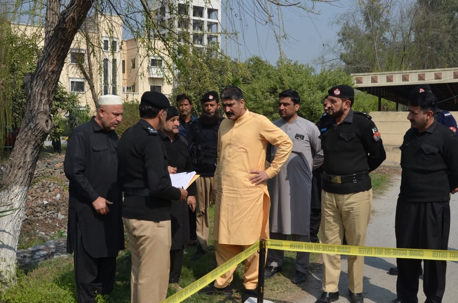 چارسدہ: جوڈیشل کمپلیکس میں فائرنگ، پولیس تحویل میں پیشی پر لایا گیا ملزم قتل