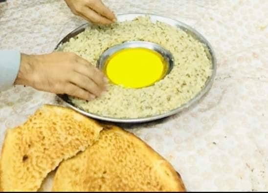 کیا عید پر آپ کے دسترخوان پر بھی روایتی کھانے سجتے ہیں؟