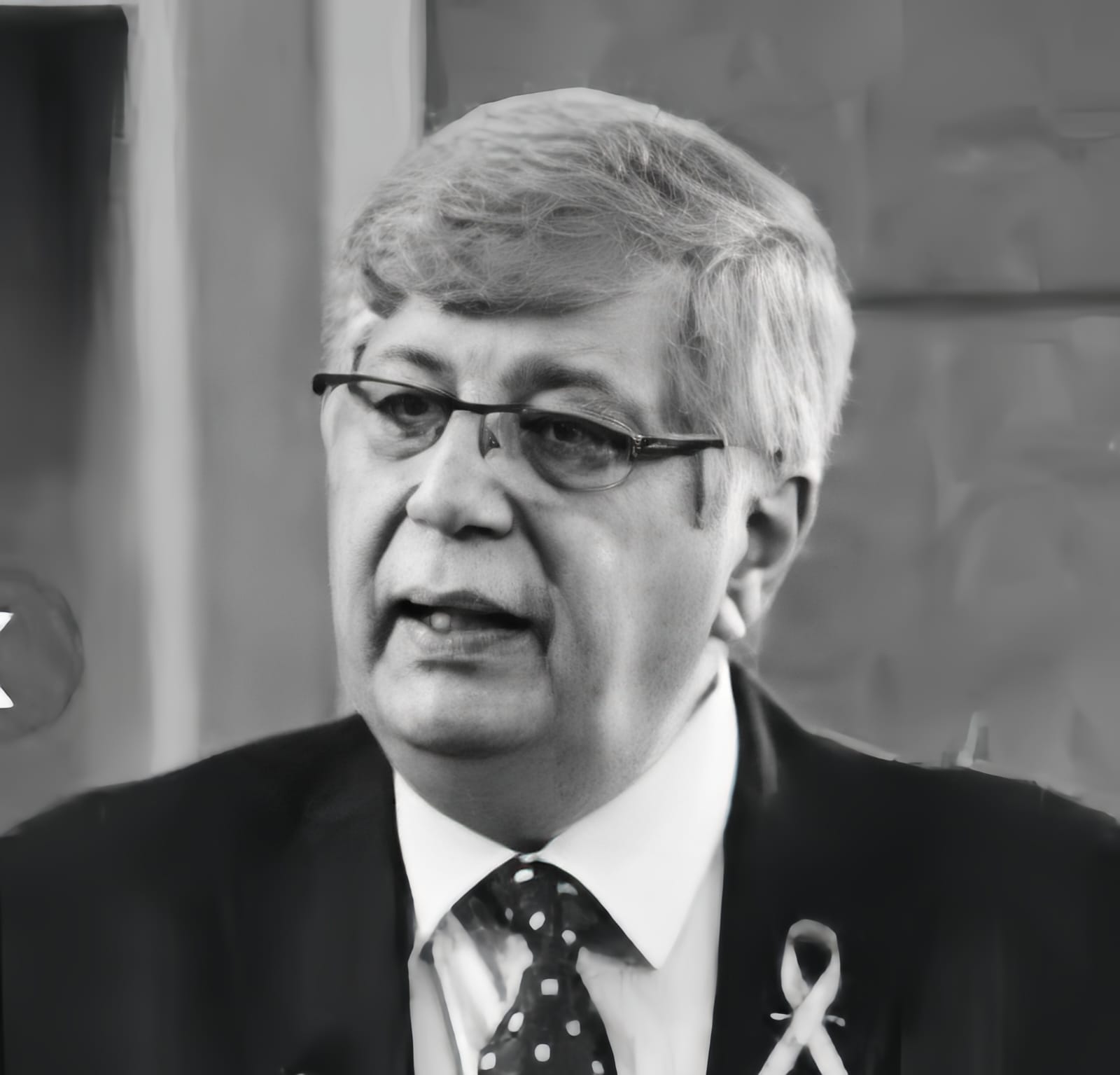 پشاور: معروف یورولوجسٹ پروفیسر ڈاکٹر اصف ملک پر قاتلانہ حملہ