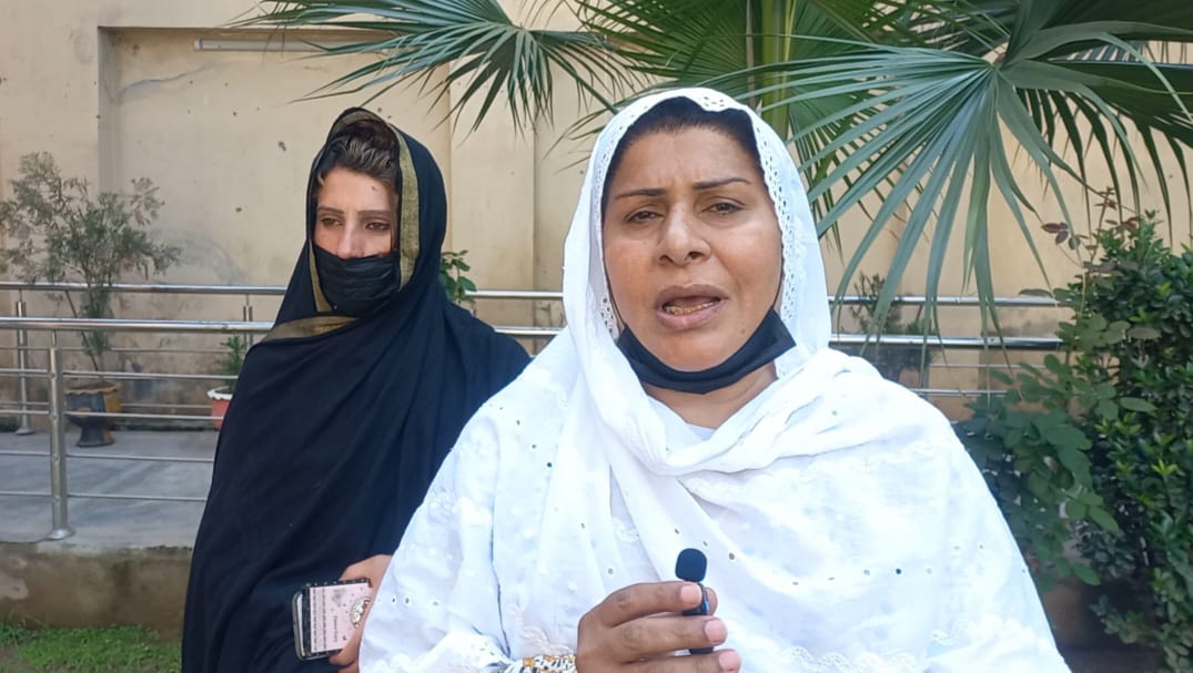 خواجہ سراؤں کے قاتل اصل سزا سے کیوں بچ نکلتے ہیں؟