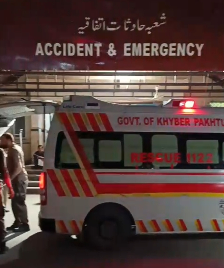 خیبر: باڑہ اکاخیل میں گھر پر ماٹر گولہ گرنے سے 12 سالہ لڑکی جاں بحق، 6 افراد زخمی