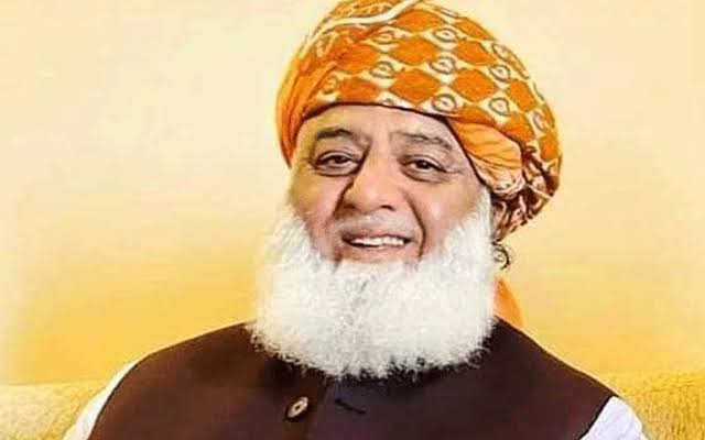 ن لیگ اور پیپلز پارٹی نے مولانا فضل الرحمان کو حکومت میں شمولیت کی پیشکش، مولانا نے کیا جواب دیا؟