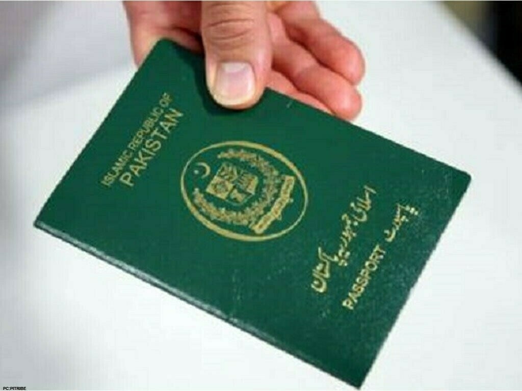 دنیا کے طاقتور اور کمزور پاسپورٹس کی نئی فہرست جاری، پاکستان کا نمبر کیا ہے؟