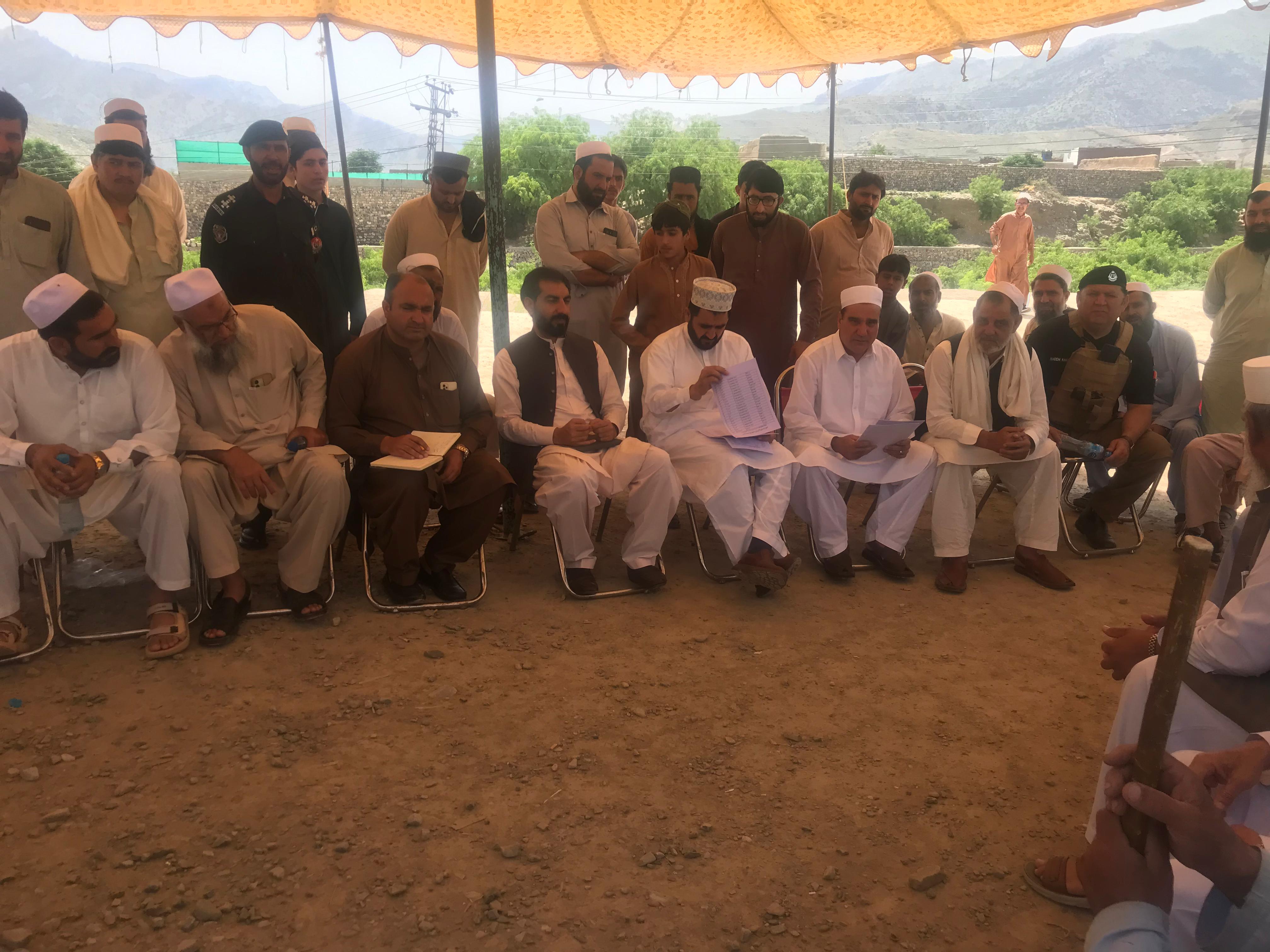 طورخم بارڈر: ٹرانسپورٹرز کا احتجاج، تین دن کی ڈیڈ لائن، مطالبات نہ مانے گئے تو کیا ہوگا؟