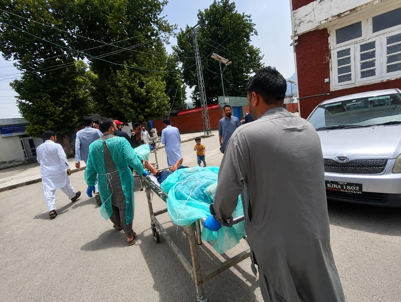 باجوڑ: شاہی تنگی میں مبینہ ڈرون حملہ، سکول سے واپس آتے دو بچے جاں بحق