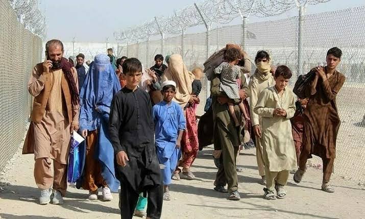 کیا عید کے موقع پر افغان خاندانوں کو مہلت دی جا سکتی ہے؟