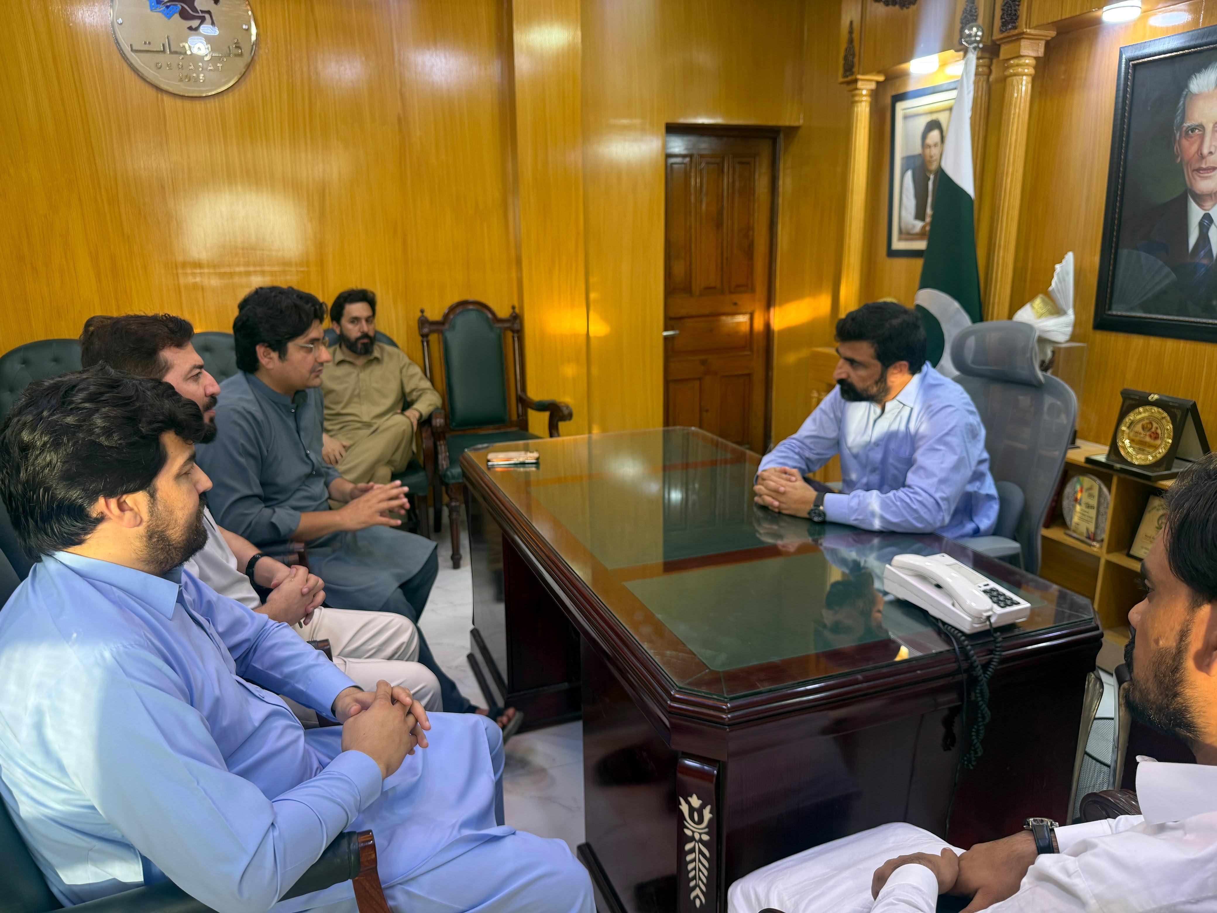 ڈاکٹروں پر ہزاروں روپے کا ٹیکس کم کرنے کی تجویز، کس کو کتنا ریلیف ملے گا؟