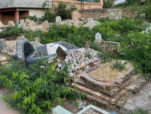 پشاور: قبرستان میں جادو ٹونے اور قرآن پاک کے اوراق جلانے کا کیس، پشاور ہائیکورٹ نے اہم فیصلہ سنا دیا