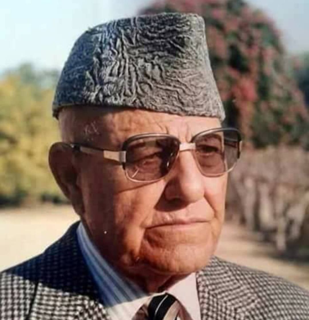 کیا آپ سوات کی اُن عظیم تاریخی شخصیات کو جانتے ہیں جنہوں نے اپنے علم، ہنر اور بے مثال خدمات سے تاریخ رقم کی؟