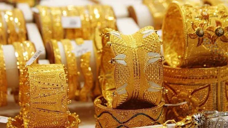 سونا ہزاروں روپے سستا، جانیں فی تولہ سونا اب کتنے کا ہو گیا؟