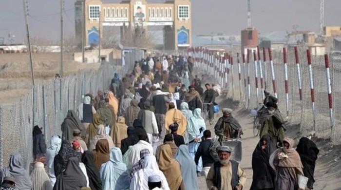غیر قانونی افغان شہریوں کے خلاف ملک گیر کریک ڈاؤن، وزارتِ داخلہ نے نئی ڈیڈ لائن جاری کر دی