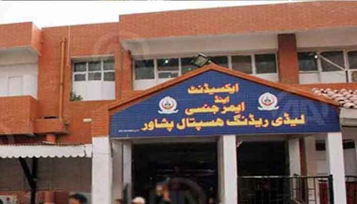 پشاور: حسن خیل میں مبینہ ڈرون حملہ، خواتین اور بچوں سمیت 10 سے زائد افراد زخمی