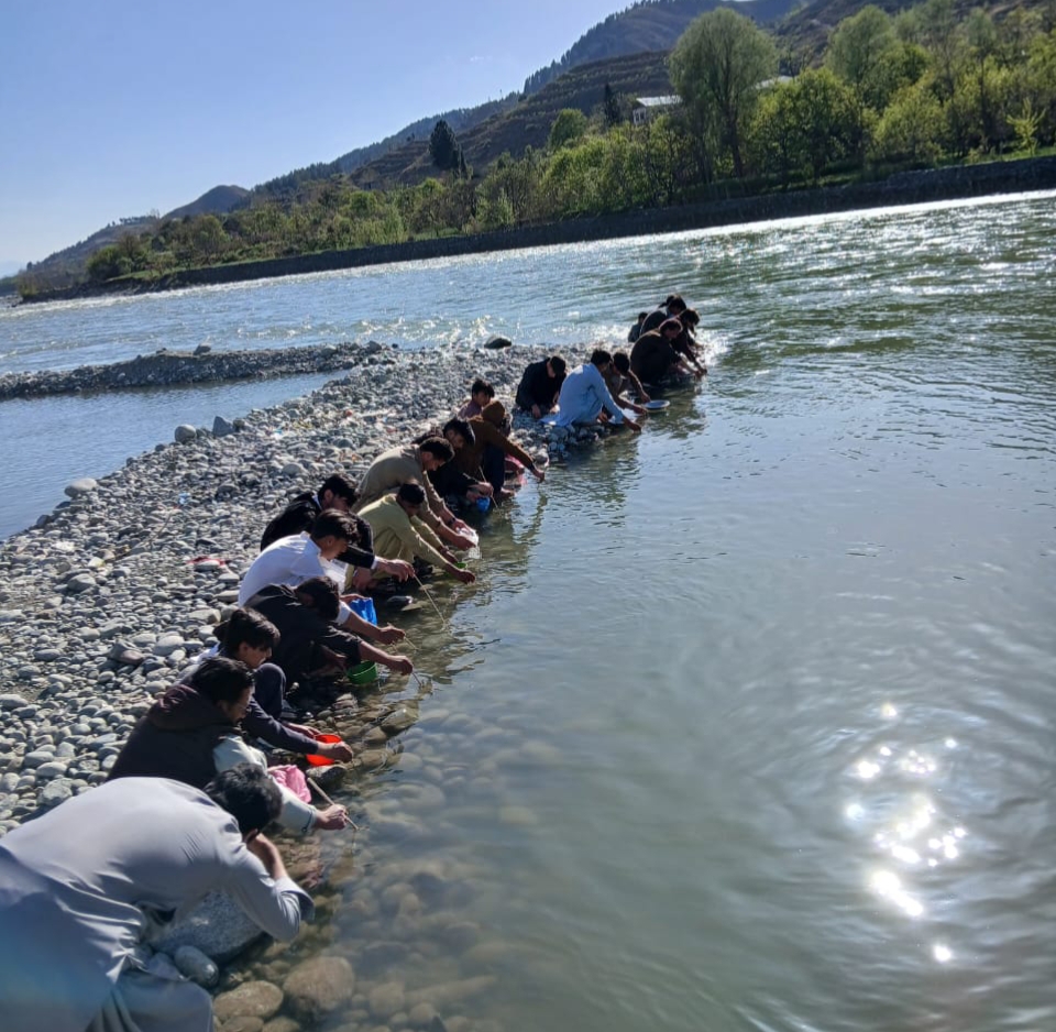 قدرت کا تحفہ، انسانی مداخلت کی زد میں، دریائے سوات کی خوبصورتی خطرے میں کیوں ہے؟