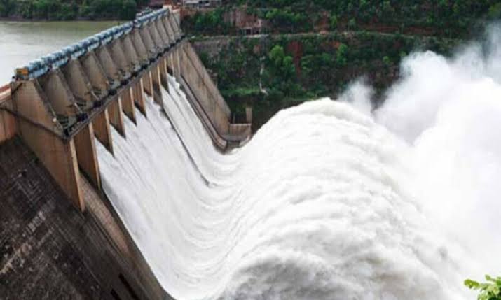 خیبرپختونخوا: تربیلا ڈیم سے اضافی پانی چھوڑے جانے کا امکان، کن اضلاع کے لیے الرٹ جاری؟
