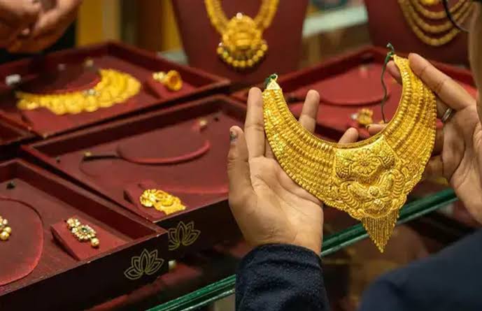 سونے کی قیمت میں چوتھے روز بھی اضافہ، نئی قیمت کتنی ہوگئی؟