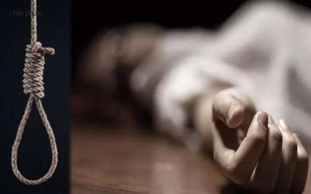 پشاور: حیات آباد میڈیکل کمپلیکس کی نرس کی مبینہ خودکشی  
