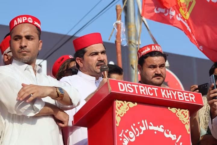 اے این پی تیراہ متاثرین کے لیے میدان میں آچکی، آج کا احتجاج صرف ایک اشارہ ہے، عبدالرزاق آفریدی