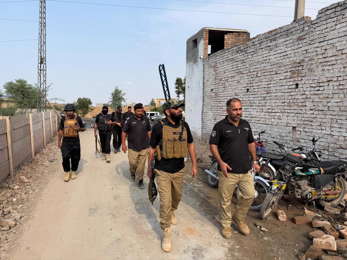 پشاور: ورسک روڈ پر پولیس اور سی ٹی ڈی کی کارروائی، ایک دہشتگرد ہلاک، اہلکار شہید