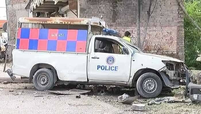 ٹانک: ٹریفک پولیس موبائل پر نامعلوم مسلح افراد کی فائرنگ، 3 اہلکار شہید، اے ایس آئی زخمی