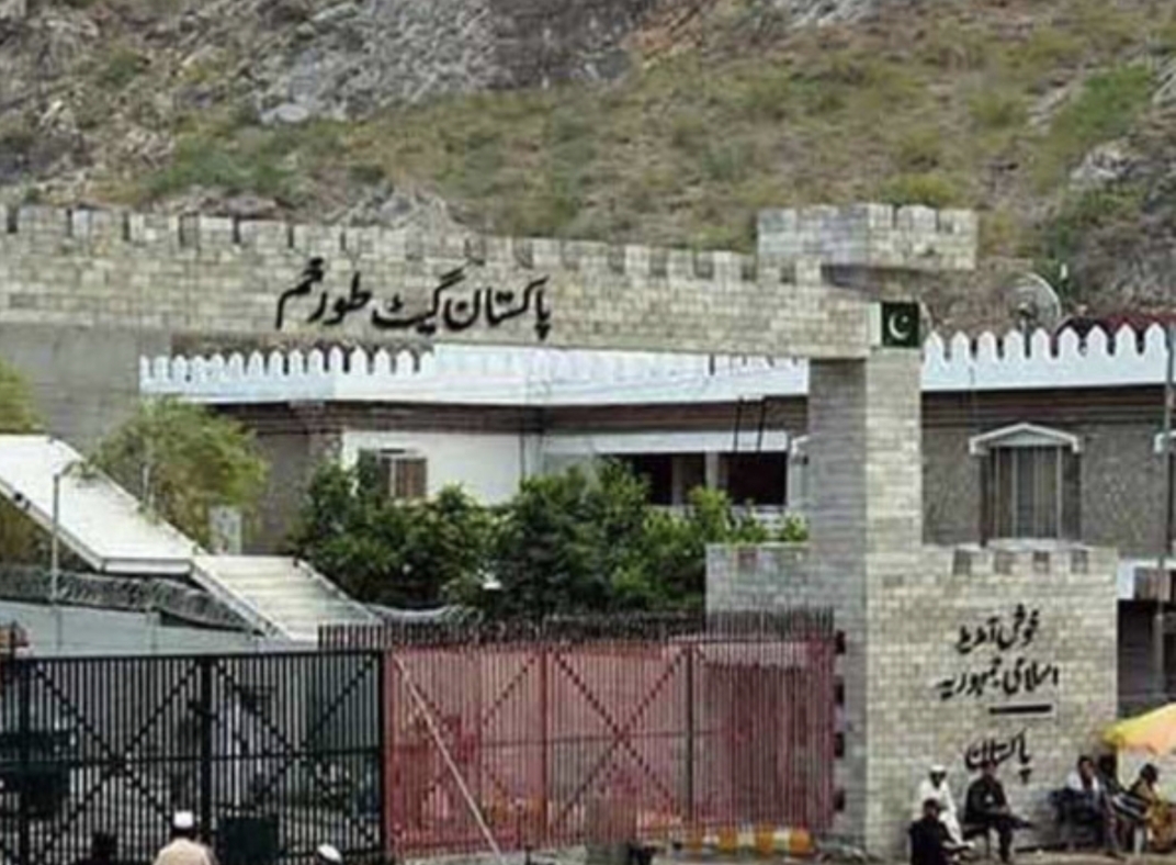 پاک افغان طورخم بارڈر کی بندش کو 327 دن مکمل، تجارت کو کتنا نقصان ہوا؟