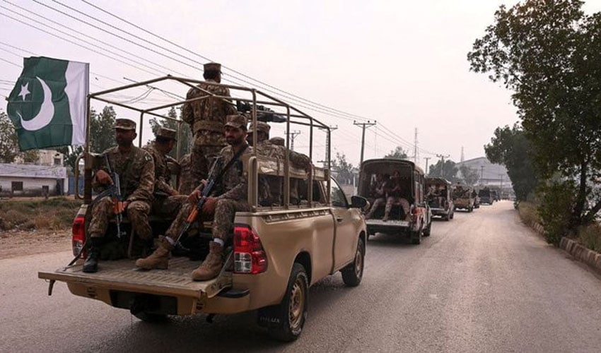 خیبرپختونخوا کے مختلف اضلاع میں سکیورٹی فورسز کی کارروائیاں، 21 خوارج ہلاک