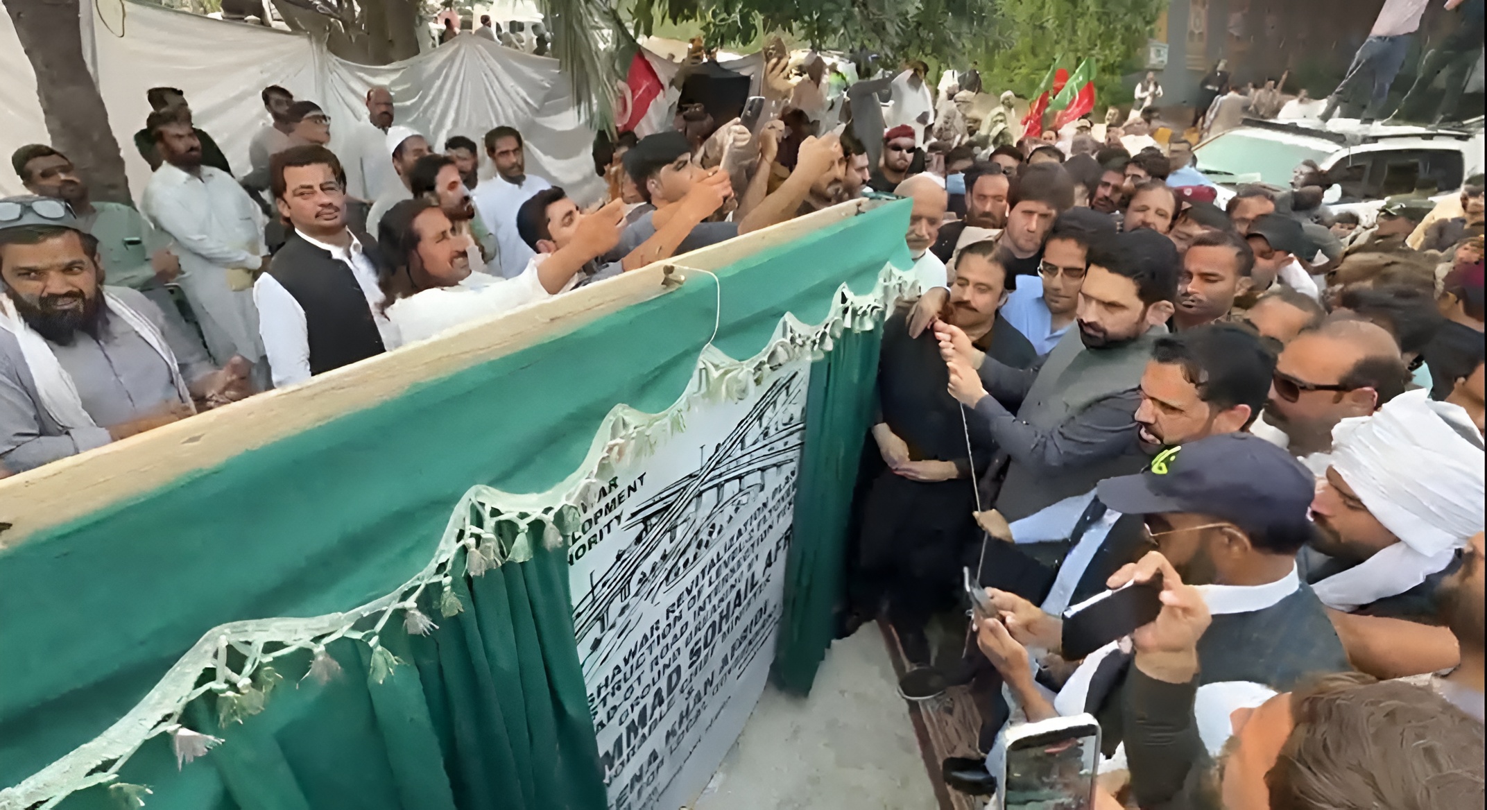پشاور: سہیل آفریدی نے رنگ روڈ، جی ٹی روڈ انٹرسیکشن پر فلائی اوور کا سنگ بنیاد رکھ دیا، تعمیر پر کتنے ارب روپے خرچ ہوں گے؟