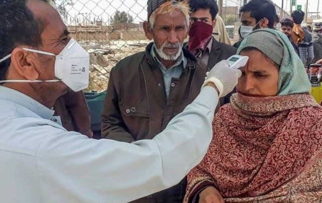  کورونا وائرس, سول سیکرٹریٹ پشاور میں ملازمین کی سکریننگ شروع