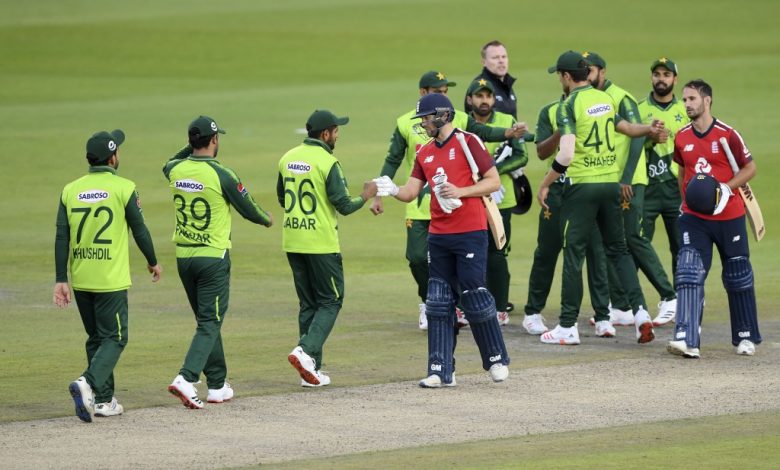 دوسرے ٹی ٹونٹی میچ میں انگلینڈ نے پاکستان کو 5 وکٹوں سے شکست دے دی