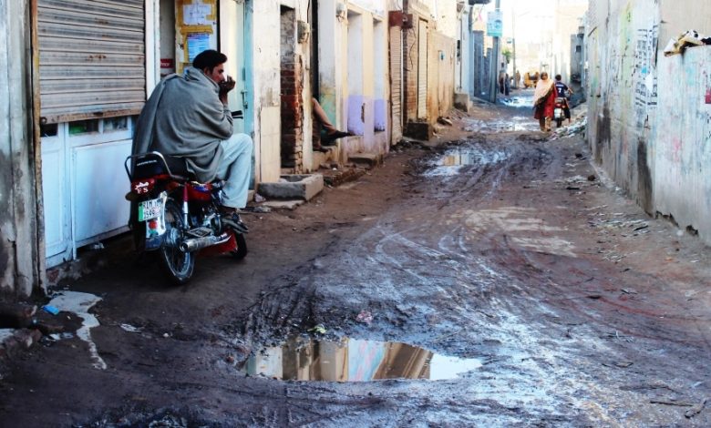 ڈی آئی خان، چہکاتا گاؤں میں سیوریج کا انتظام نہ ہونے کی وجہ سے عوام کو مشکلات