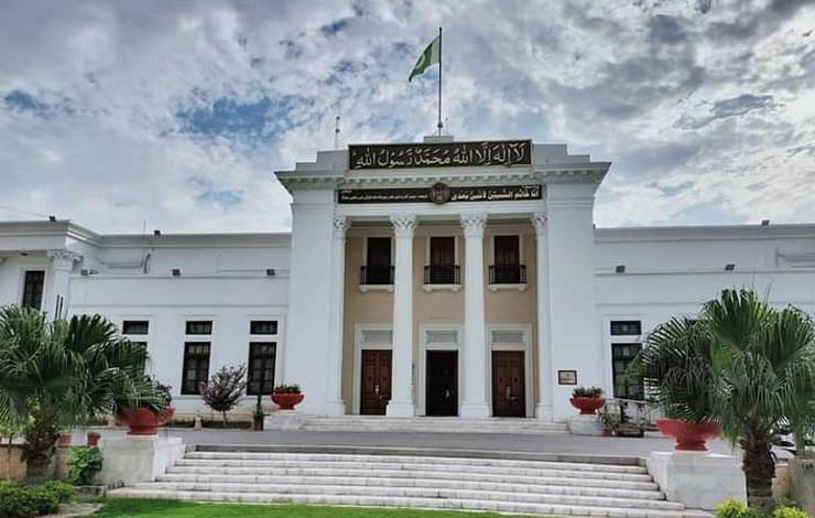خیبرپختونخوا : گورنر نے نگراں وزیراعلی کے لئے مزید 4 مشیروں کا تقرر کر دیا